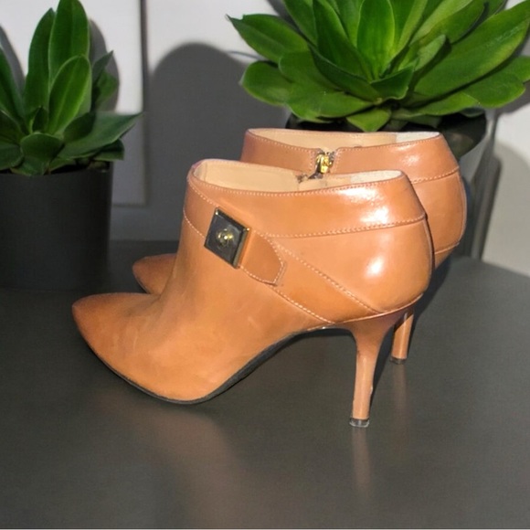 Enzo Angiolini Cognac “Corynn” Ankle Booties - Picture 11 of 16